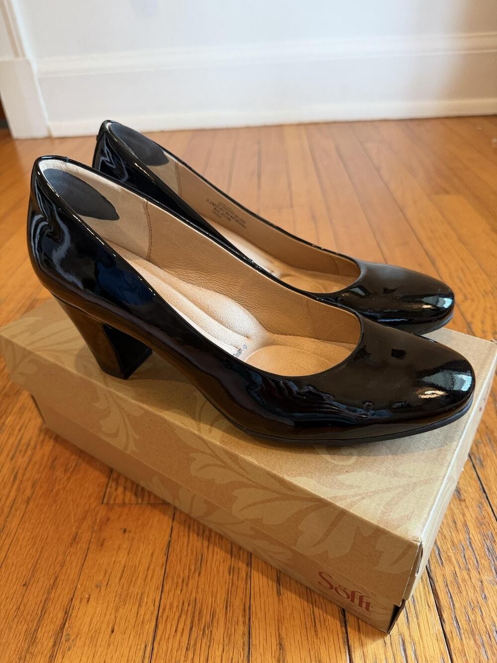 Söfft Shoes Womens Size 9.5 Black Patent Lana Block Heel Round Toe Pumps